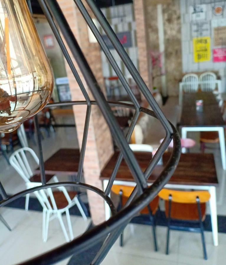 Hazotel Semarang Bagian luar foto