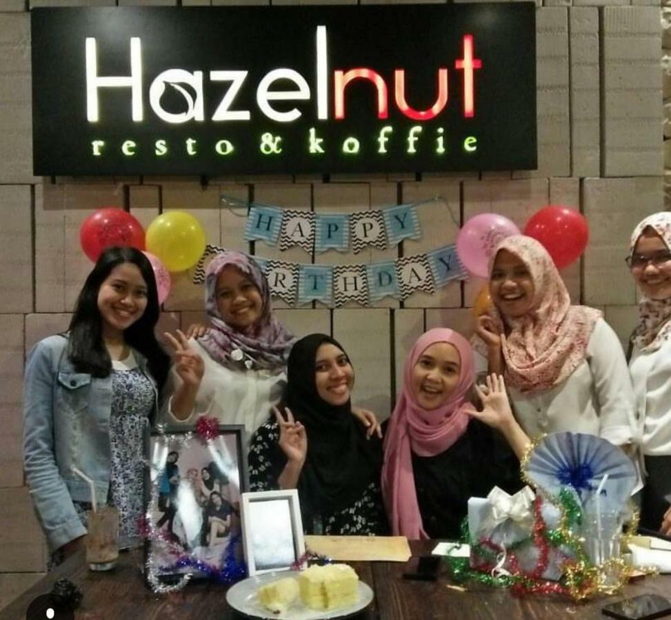 Hazotel Semarang Bagian luar foto
